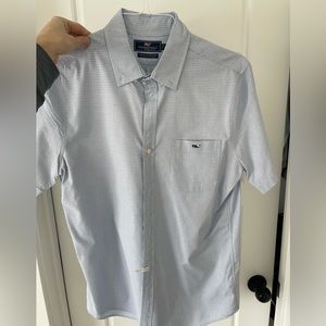 Vineyard Vines slim fit tuckered shirt